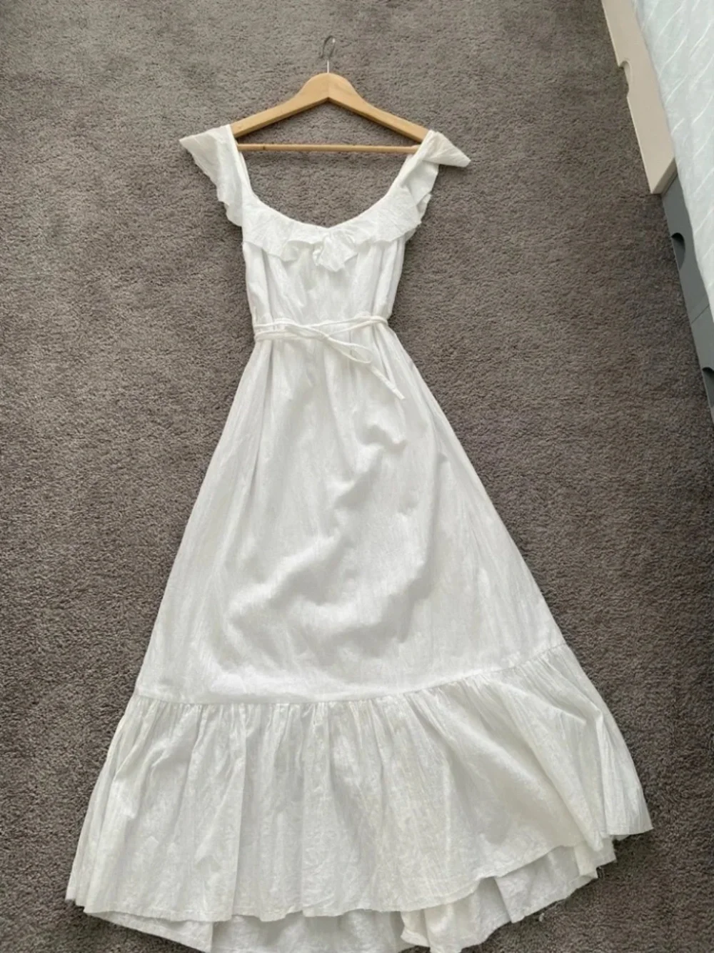 Rue Stiic Clara White Cotton Ruffle High-Low Maxi Dress NWOT Size S